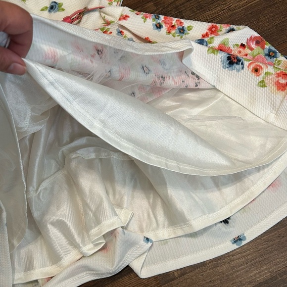 Beautees Floral Dress with Pink Accents Kid Size 8 - Picture 5 of 5